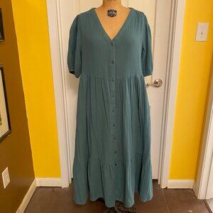 Green crinkle maxi dress, short sleeves, XL